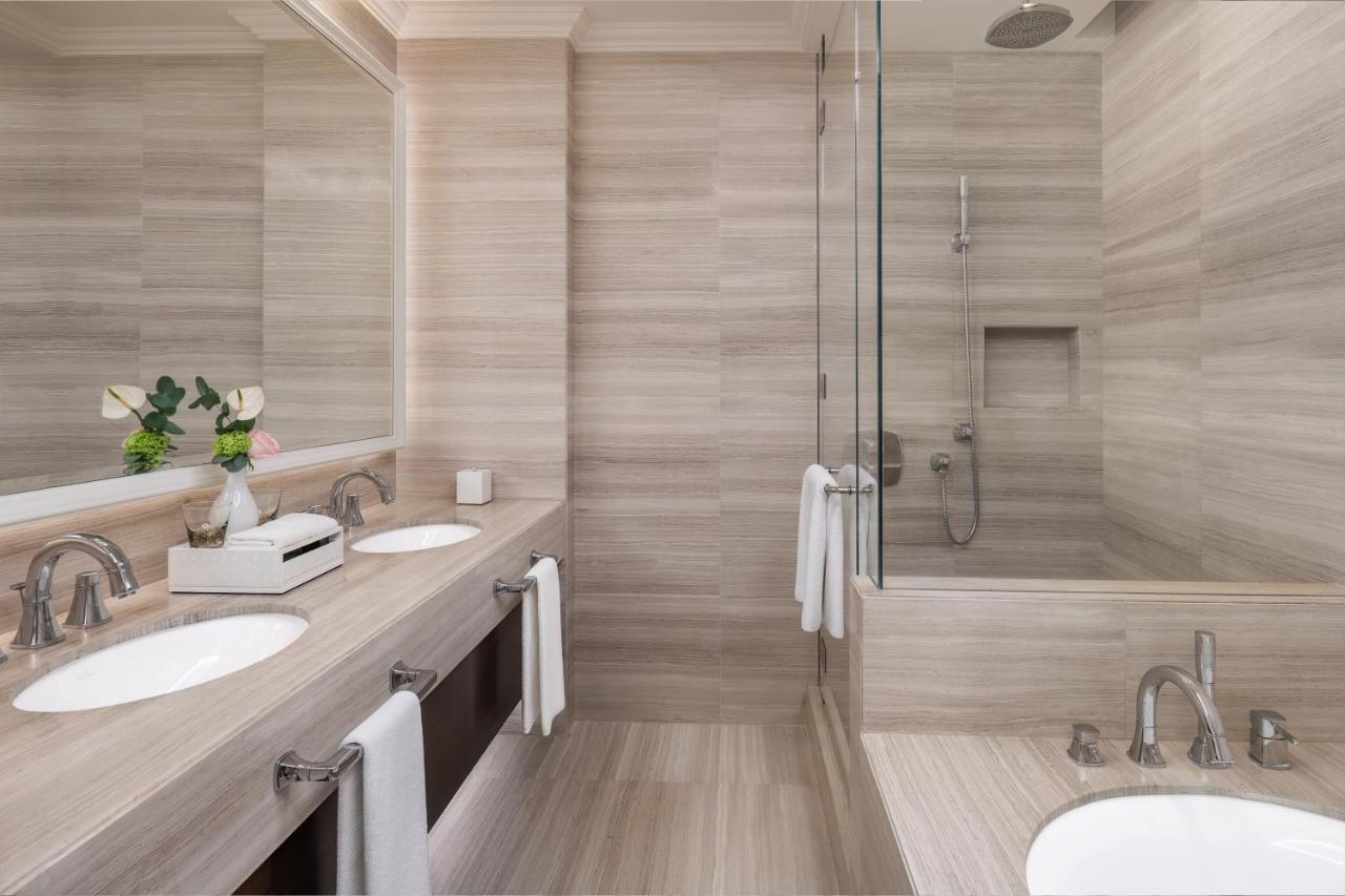 Address Dubai Mall Esterno foto Bathroom
