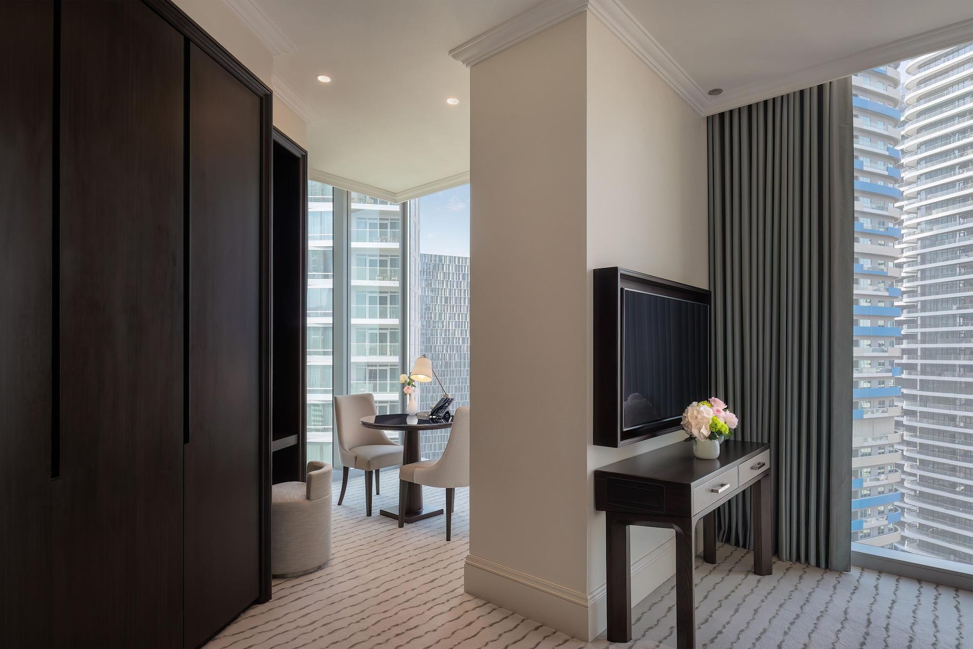 Address Dubai Mall Esterno foto A guest room at the hotel
