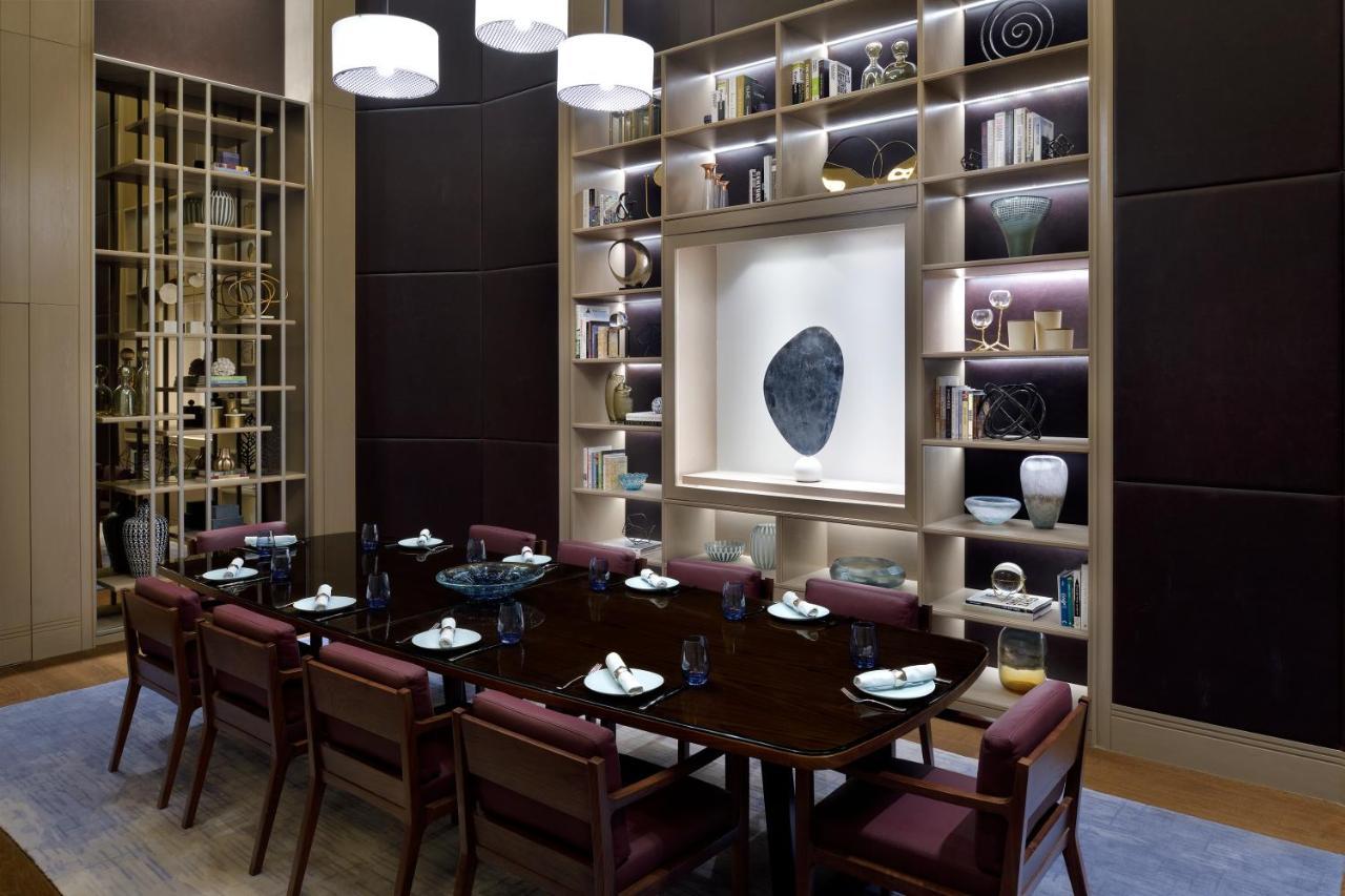 Address Dubai Mall Esterno foto The interior of the restaurant