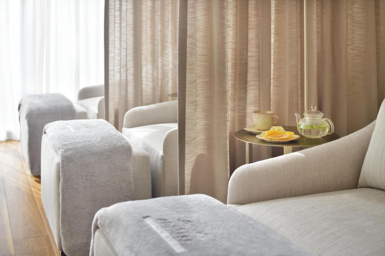Address Dubai Mall Esterno foto The Spa at The Westin